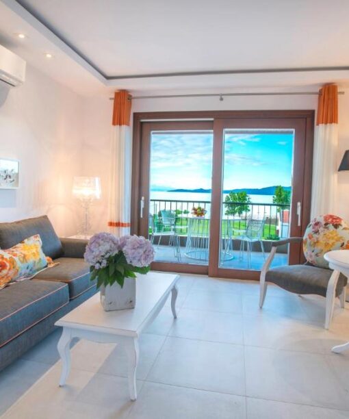 Μοναδική προσφορά για το ξενοδοχείο Avaton Luxury Hotel & Villas – Relais & ChateauxΠροσφορά για διαμονή σε Avaton Luxury Hotel & Villas – Relais & Chateaux